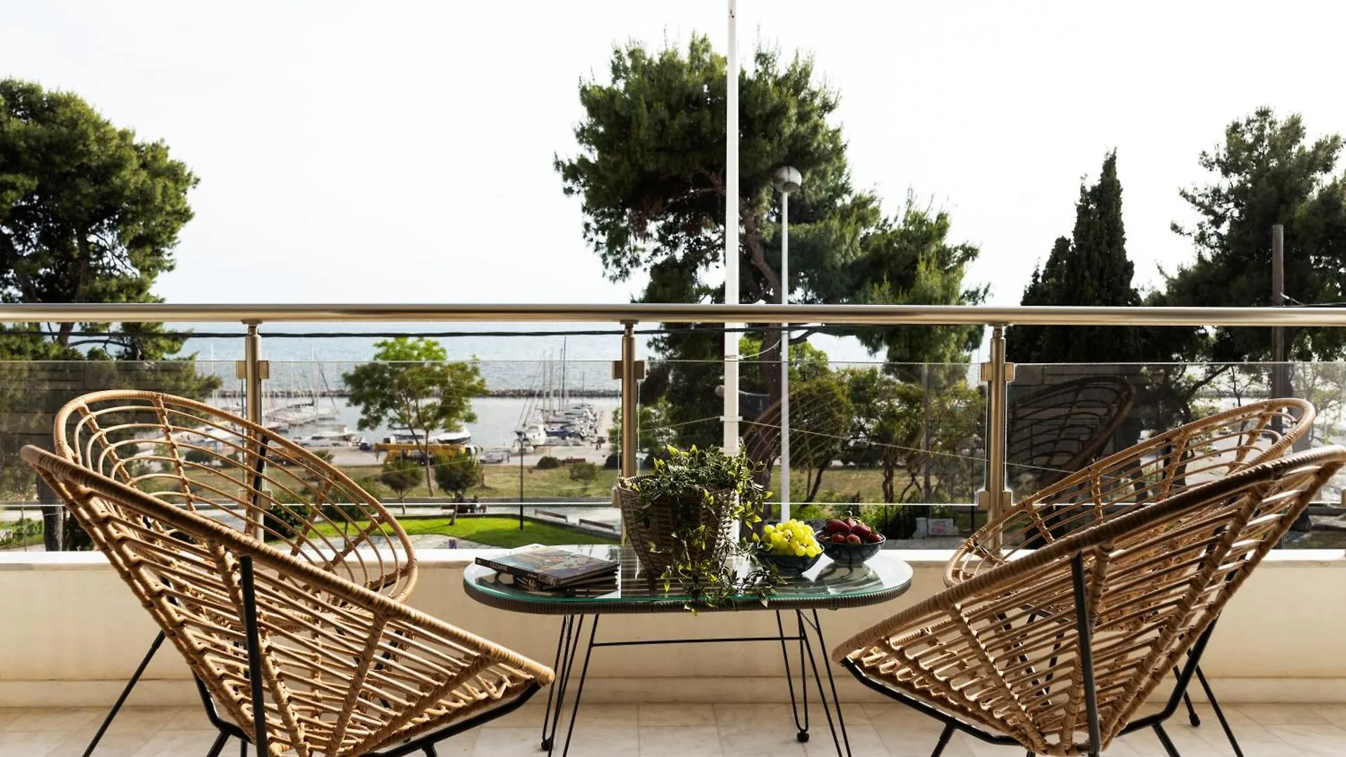 Champagne Sea View Apartment By Binobi! Thessaloniki